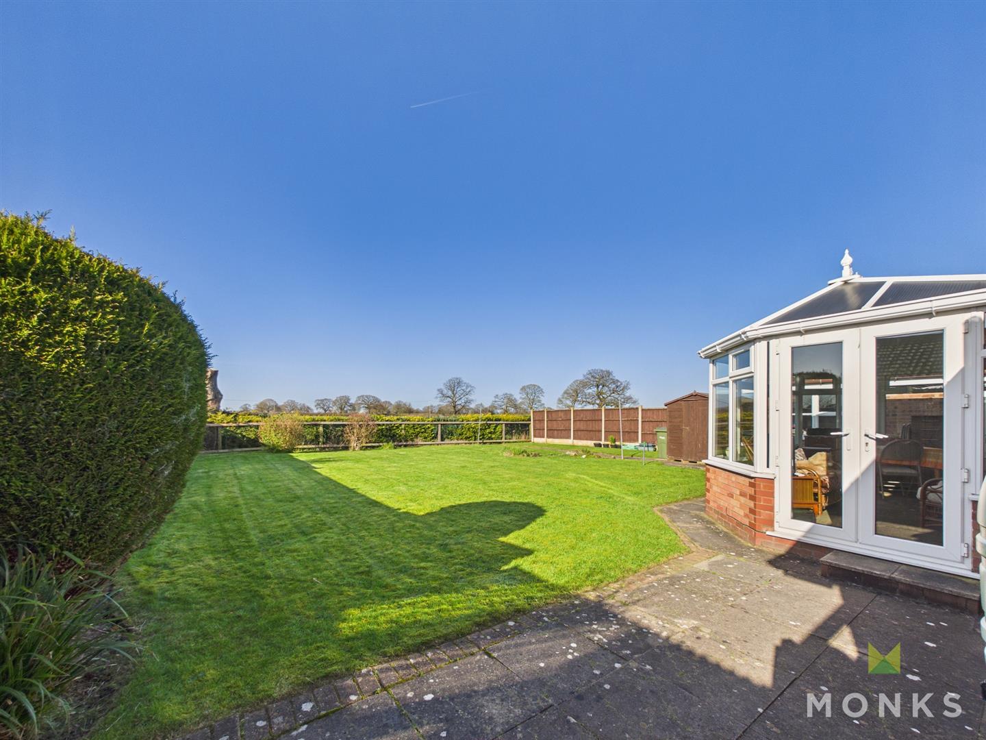 19 Barnfield Avenue, Shrewsbury, SY4 5HT For Sale